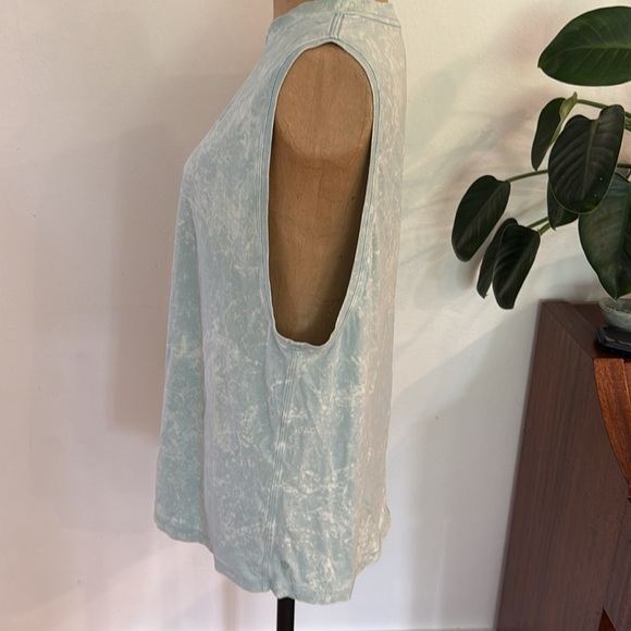 Lululemon 10 All Yours Tank Top Cloudy Wash Arctic Green Sleeveless Top VGUC - Picture 5 of 13